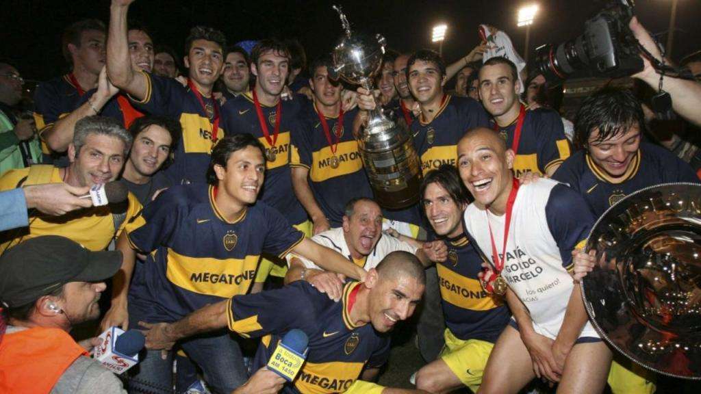 Los Jugadores De Boca Juniors Celebran La Copa Libertadores Conseguida En 2007 Efe