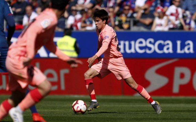 Riqui Puig Durante El Huesca Barcelona De El Alcoraz Fcbarcelona
